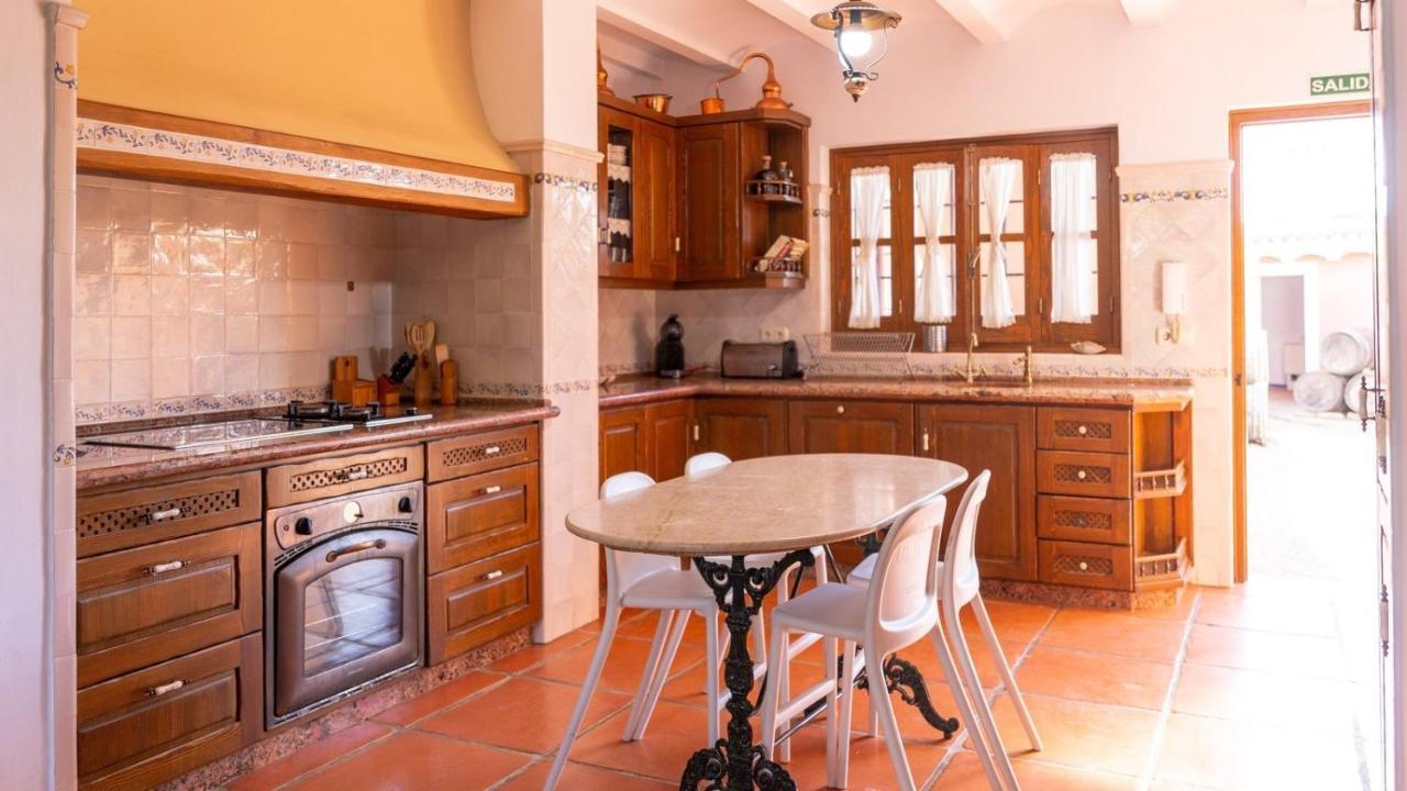 Finca La Canera Alcala De Guadaira By Ruralidays Exteriör bild